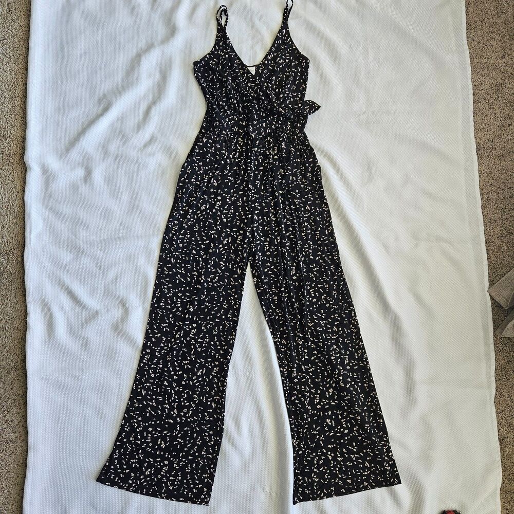 Kaileigh Romper Jumpsuit tie waist Black and white Small
